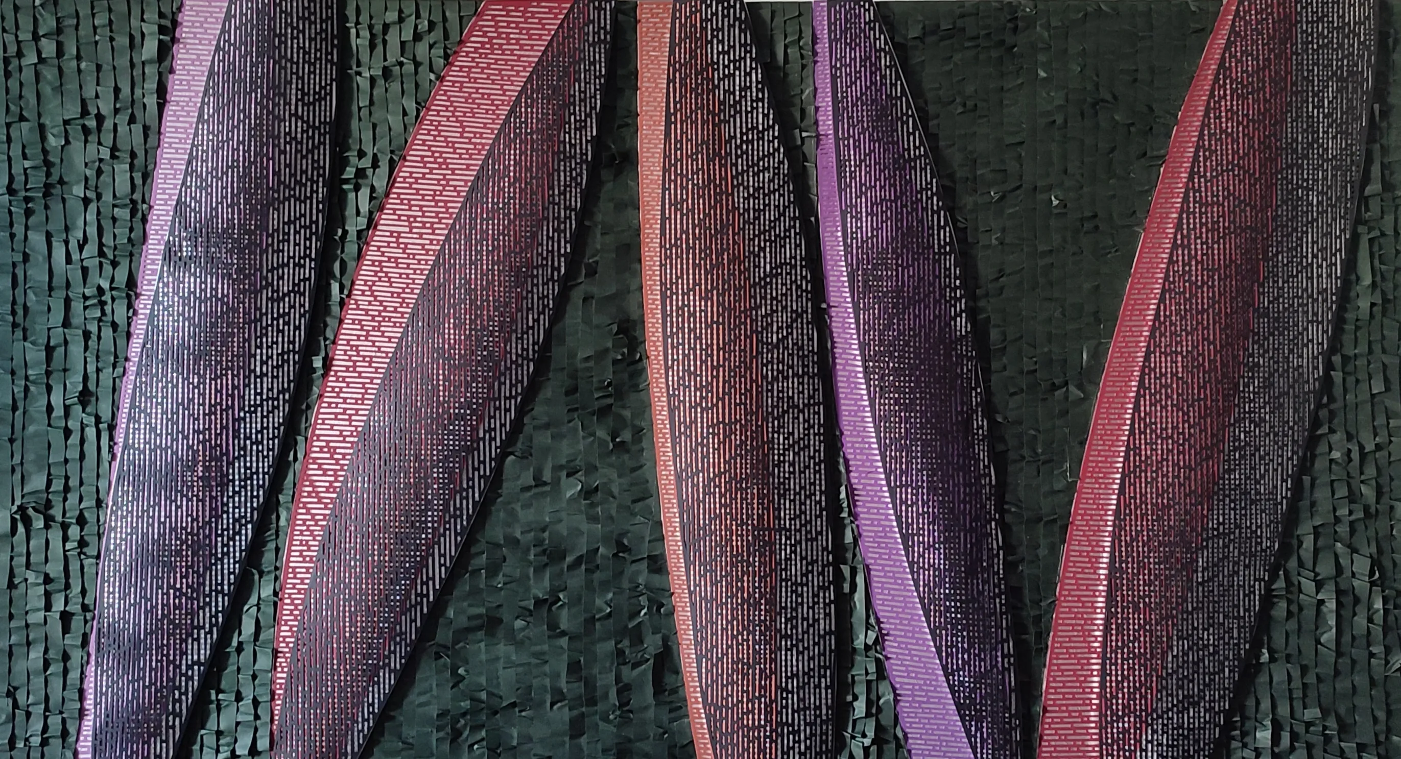 Зображення "IMG 20250623 181035" від Орест Гелитович, розмір: 70х130, матеріали: Папір, фольга, картон, медіум: Графіка